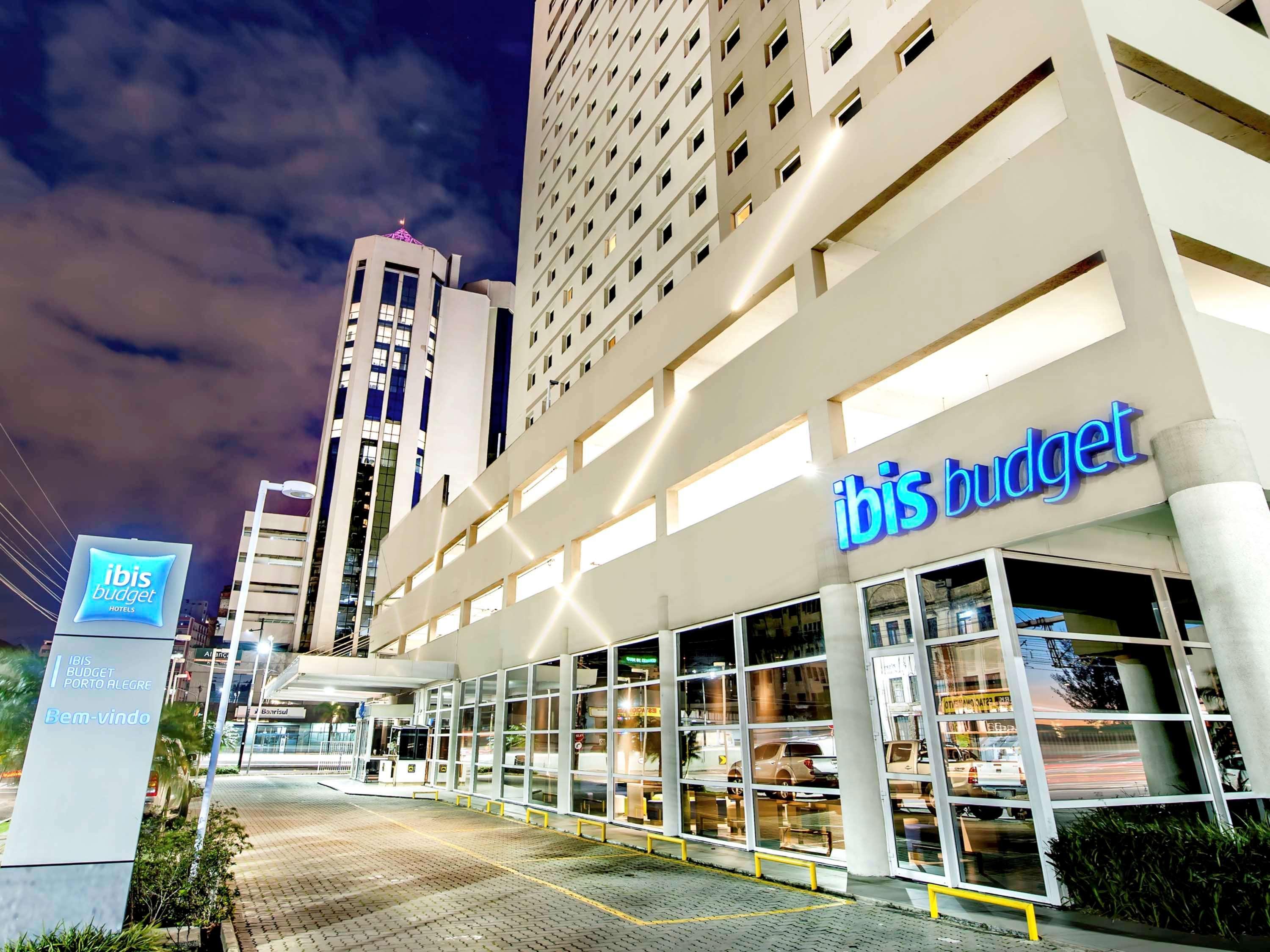 Отель Ibis Budget Porto Alegre - Supereconomico Экстерьер фото