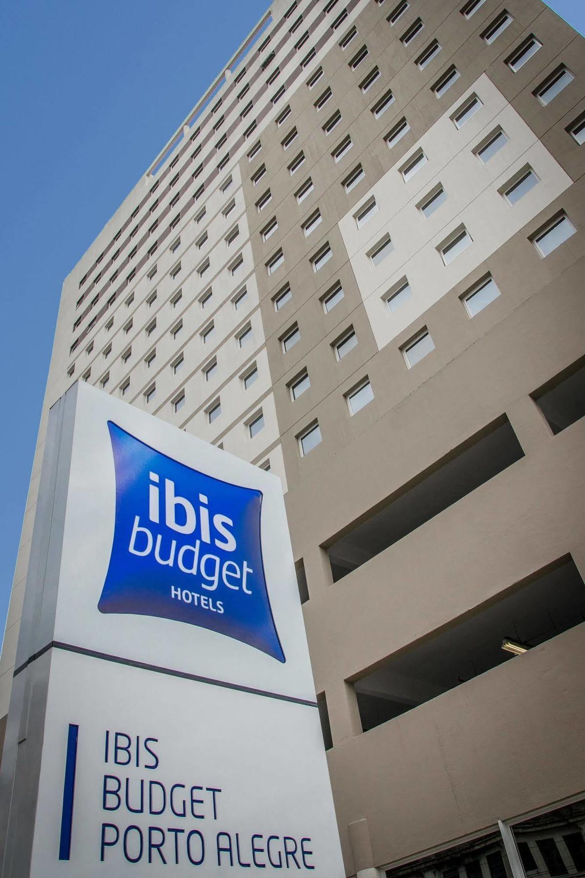 Отель Ibis Budget Porto Alegre - Supereconomico Экстерьер фото