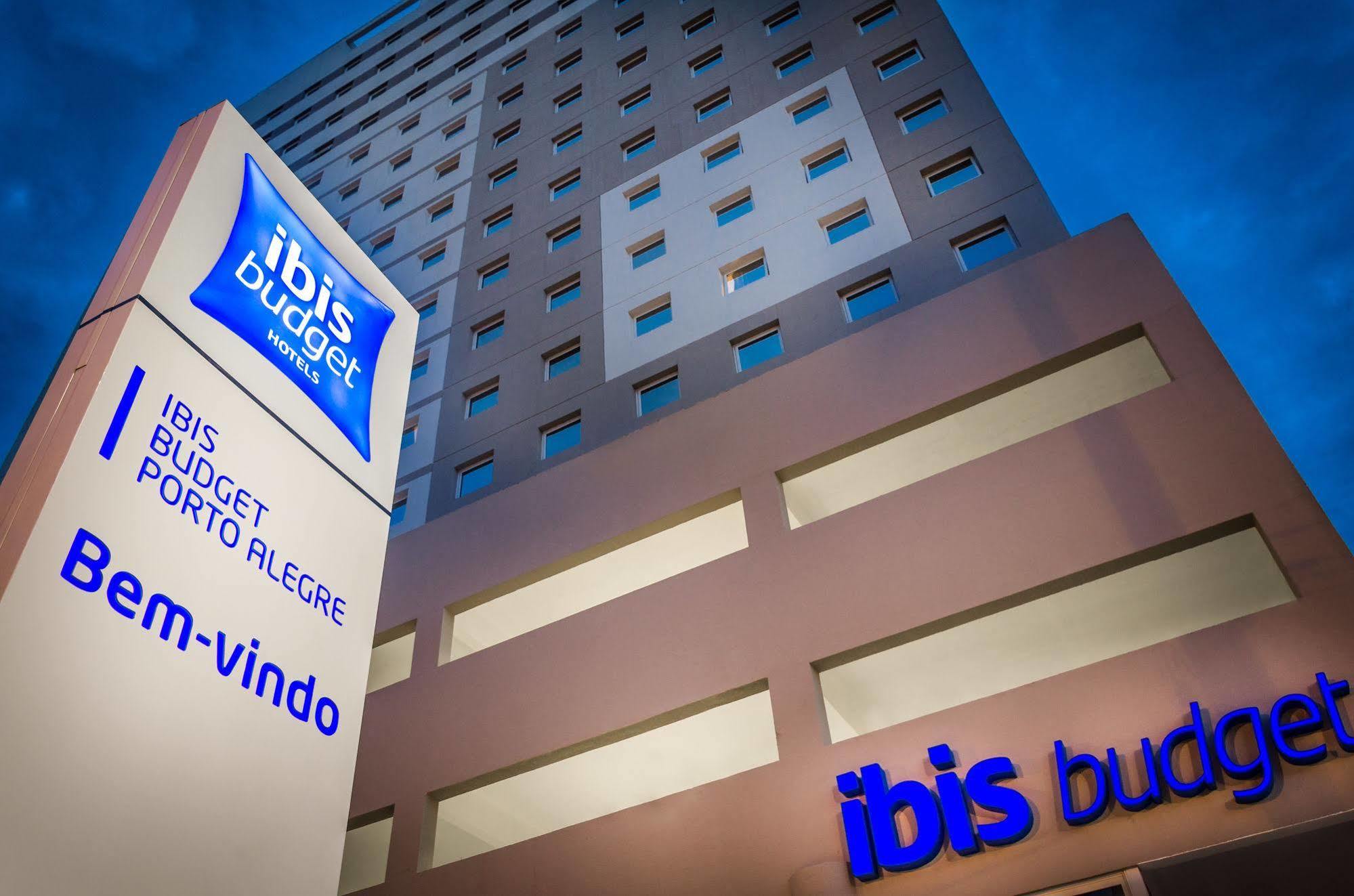 Отель Ibis Budget Porto Alegre - Supereconomico Экстерьер фото