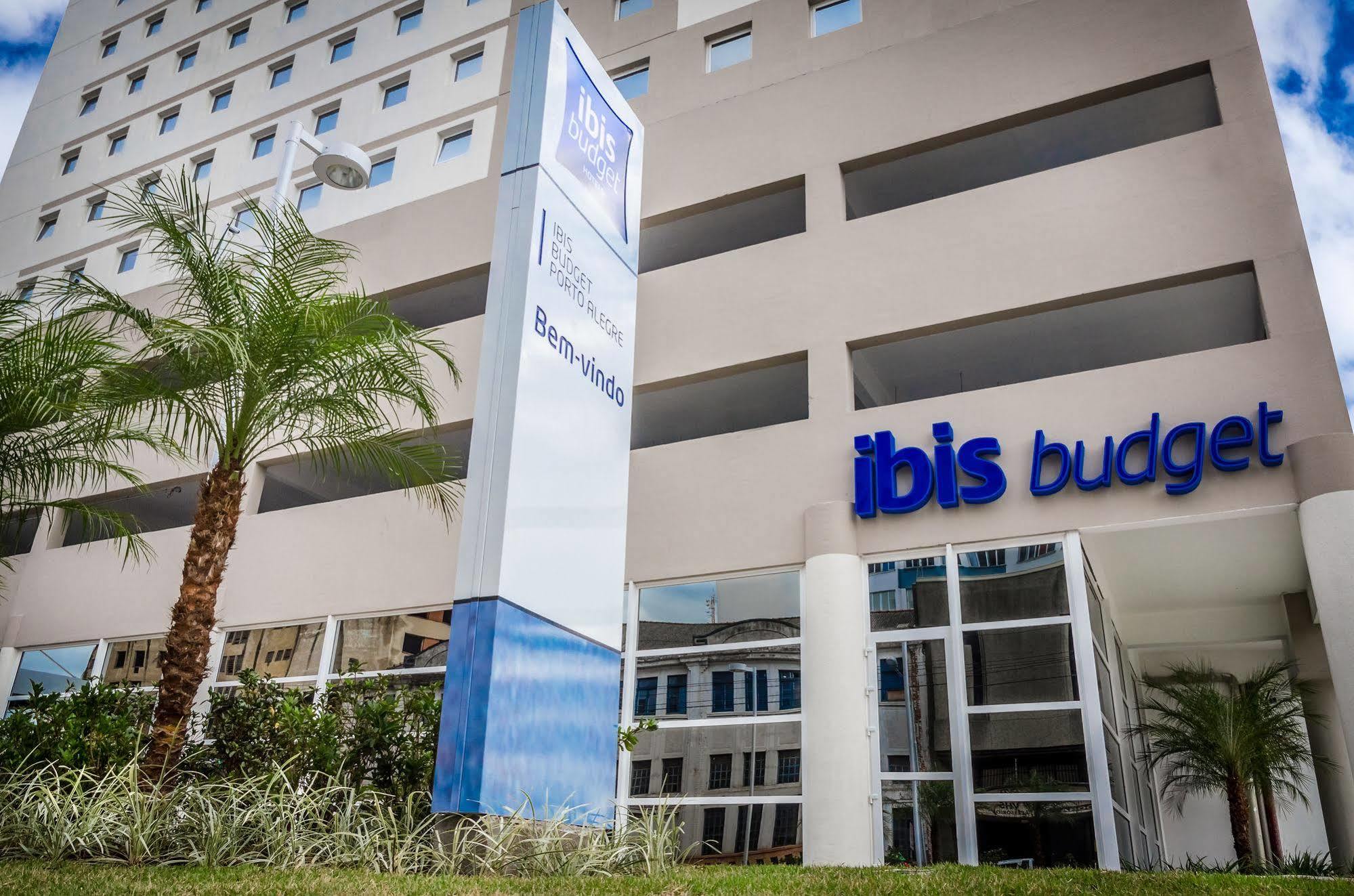 Отель Ibis Budget Porto Alegre - Supereconomico Экстерьер фото